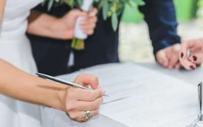 The Difference Between a Celebrant and a Registrar in the UK